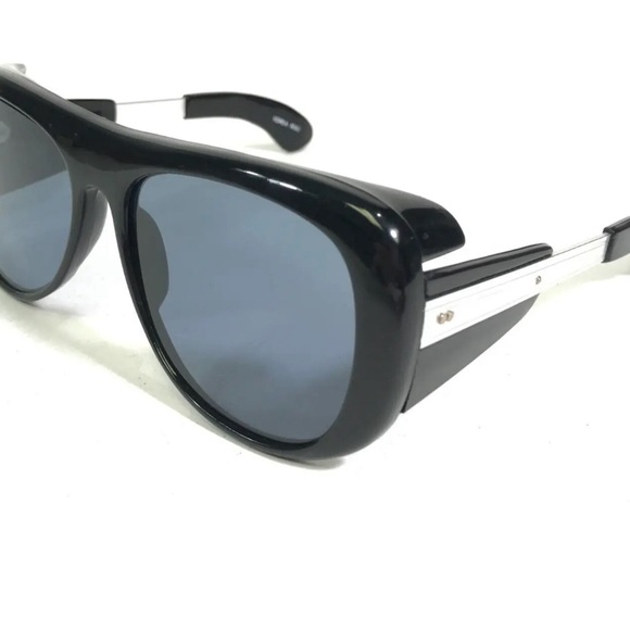 VTG 1986/Thick Glass Polarized Lens/Black/Silver Frames with Side Shield… - Picture 9 of 12